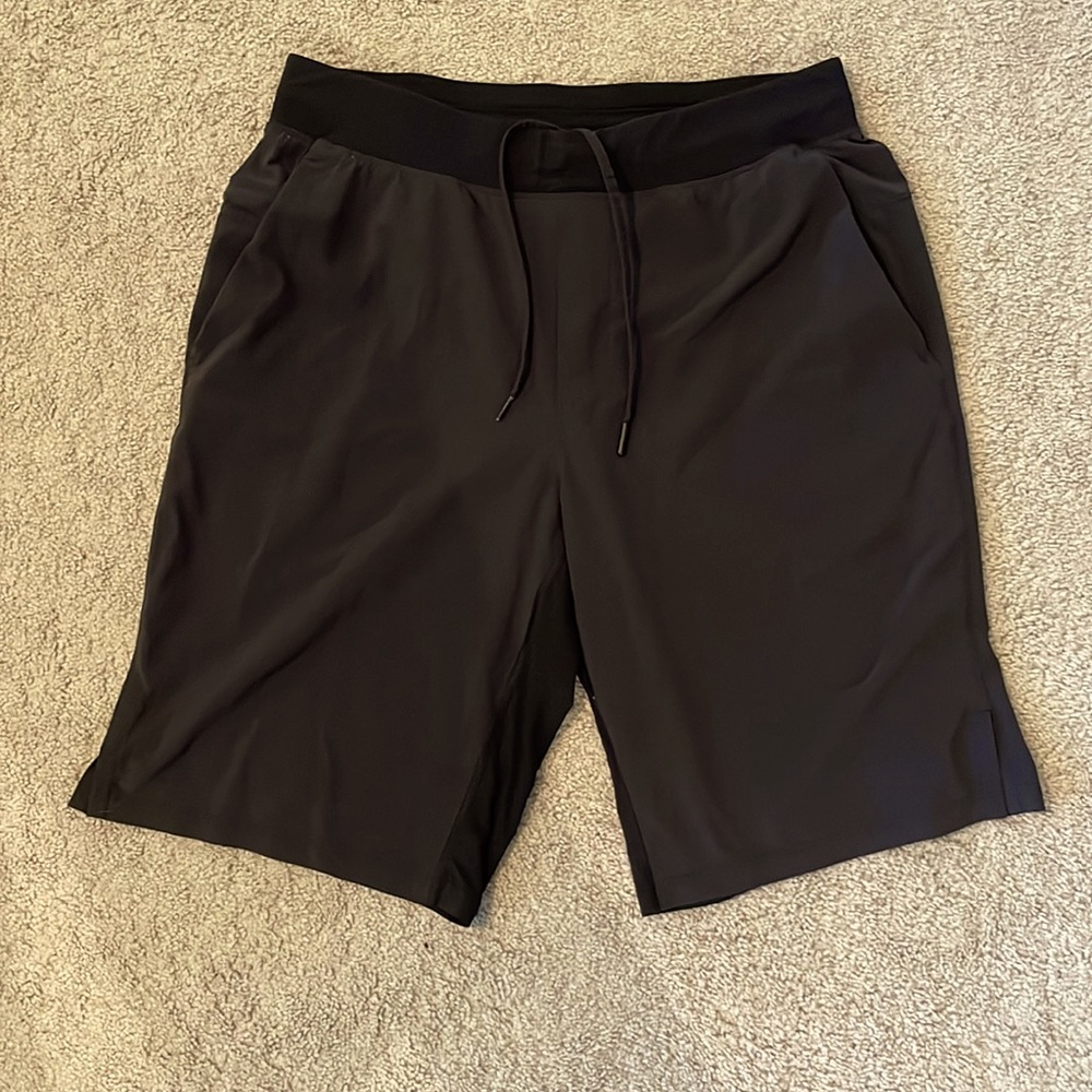 Lulu lemon 9in shorts